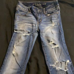 American Eagle super stretch destroyed jeans size 4 short
